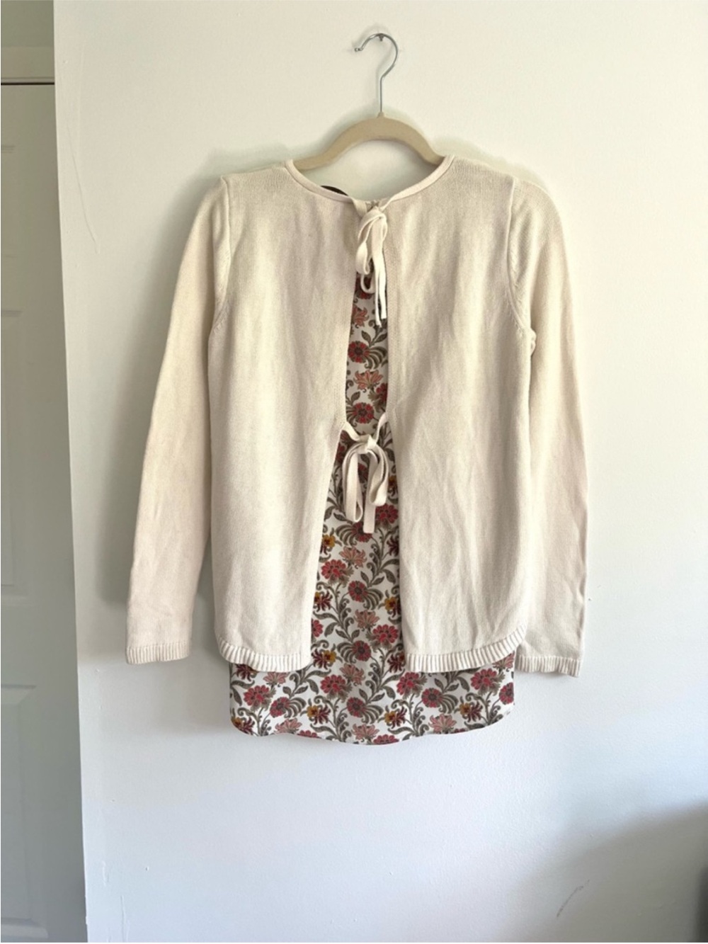 LOFT Layered Cream Floral Knit Sweater Top Minimalist Casual Preppy Size XS - Picture 5 of 7